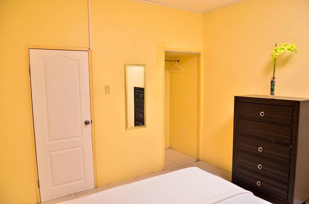 Kingston Sunset Guest Apartment I Ngoại thất bức ảnh